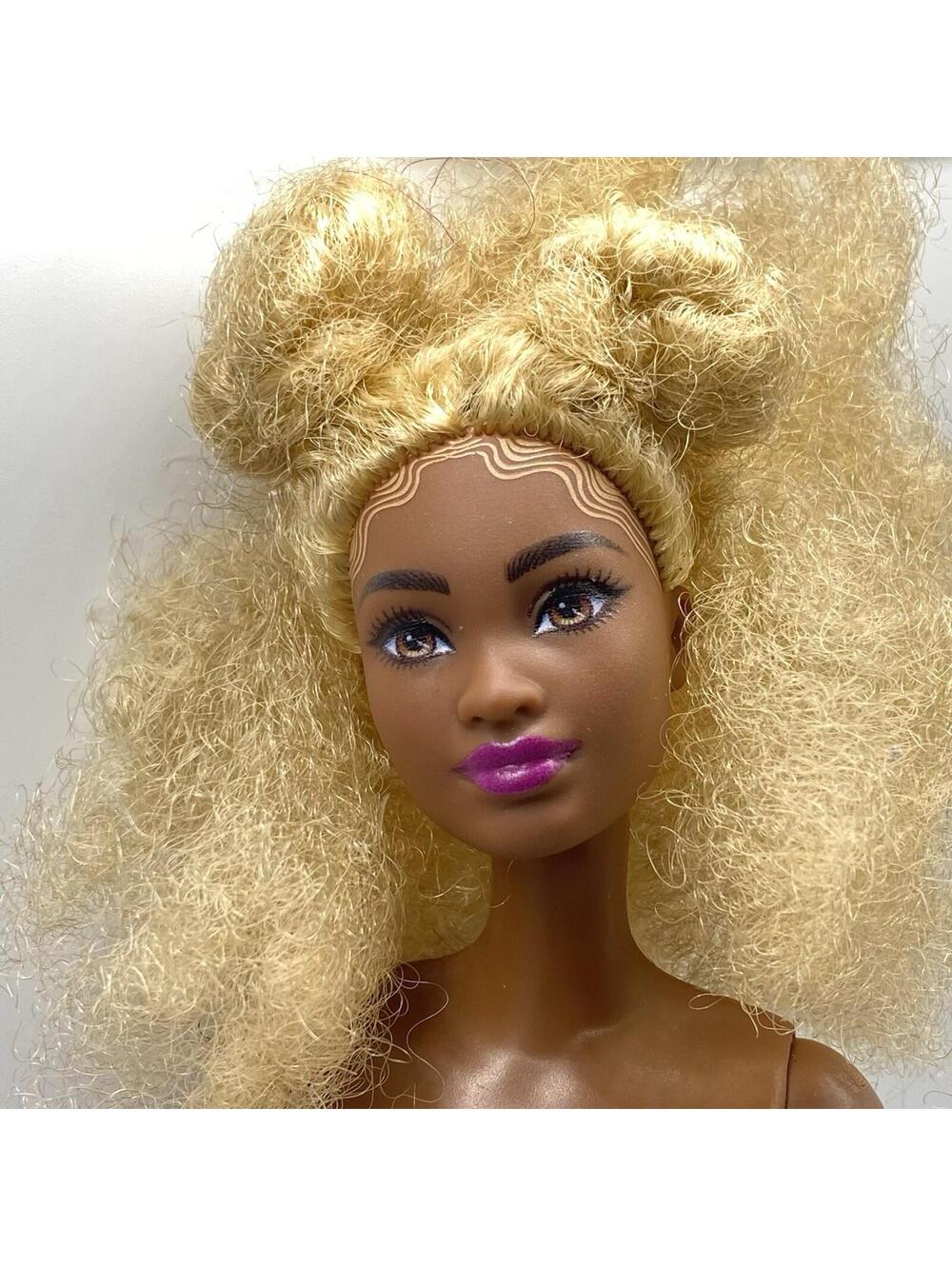 Fashionistas Barbie #180 (HBV14) Blonde Space Buns B19